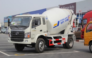 時(shí)代中馳4方攪拌車