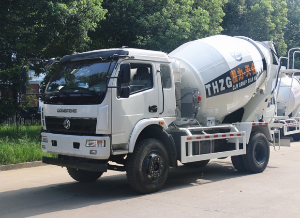 東風(fēng)6方攪拌車    B07