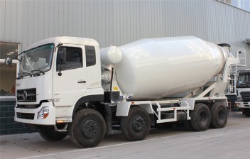 東風16方攪拌車（大力神）
