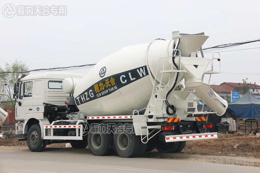 陜汽德龍水泥攪拌車