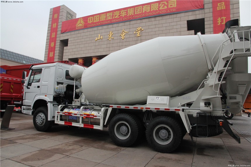東風(fēng)攪拌車展示圖5
