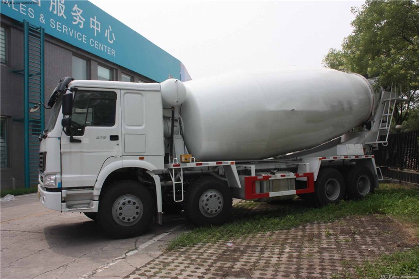 東風(fēng)攪拌車展示圖5