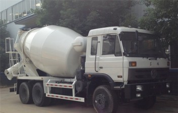 國五東風9方攪拌車價格
