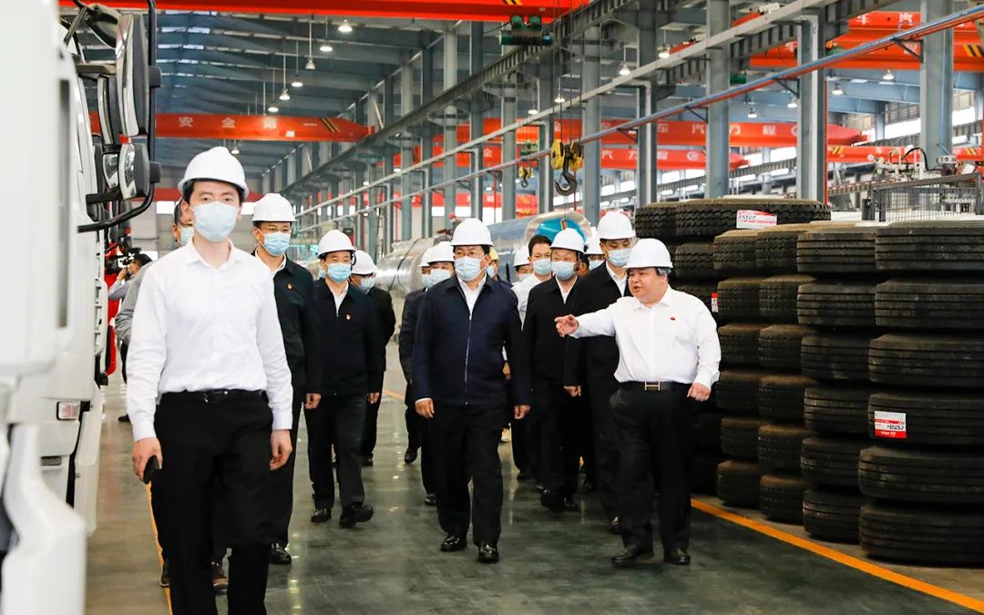 湖北省委副書記、省長王忠林帶領省市領導視察程力（曾都）汽車工業(yè)園新廠基地建設情況