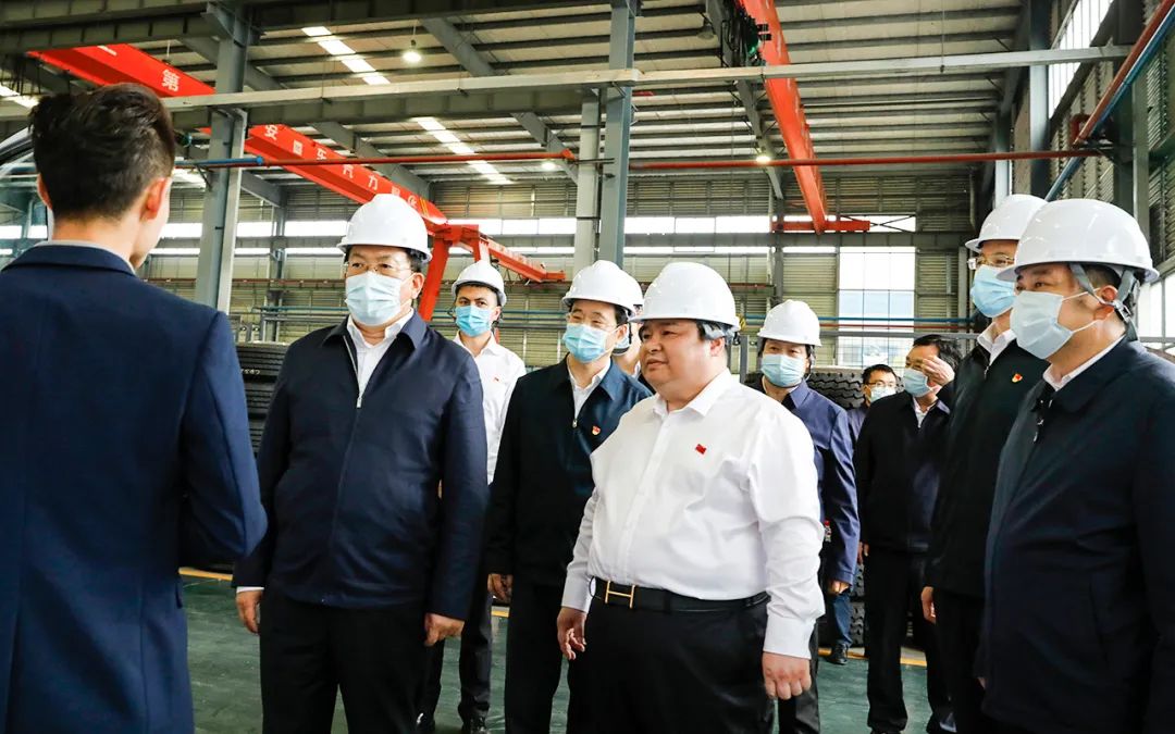 湖北省委副書記、省長王忠林帶領省市領導視察程力（曾都）汽車工業(yè)園新廠基地建設情況